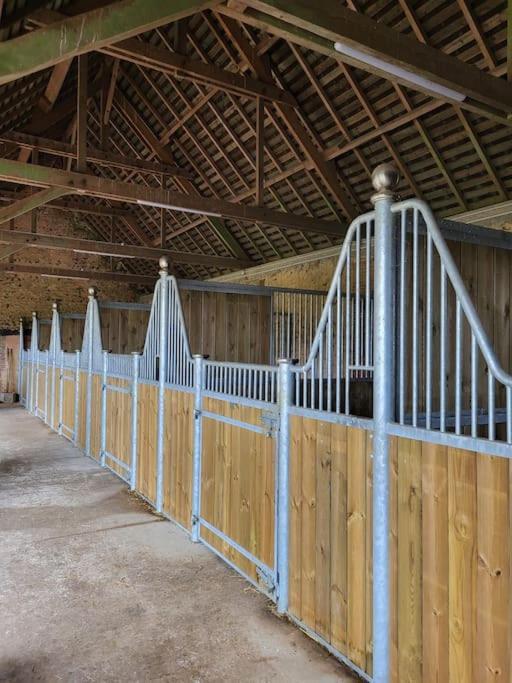 Gite Au Haras D'Agathe Et Ses Princes Les Barils Екстериор снимка